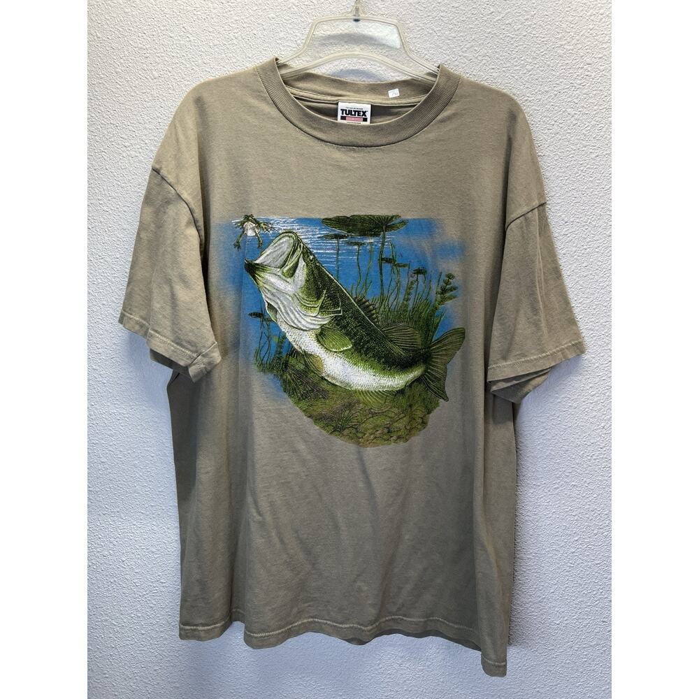 Tultex Men’s XL Tan Bass Fish Graphic T-Shirt Outdoors Lake Vintage